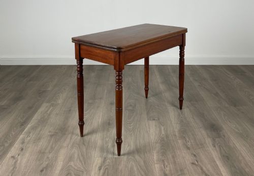 ANTIQUE 18TH CENTURY TEA TABLE IN MAHOGANY - ADDITIONAL PHOTO 4