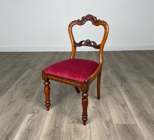 antique 19th century bedroom chair hall chair in mahogany - CATEGORY: ANTIQUE CHAIRS - DATED VICTORIAN