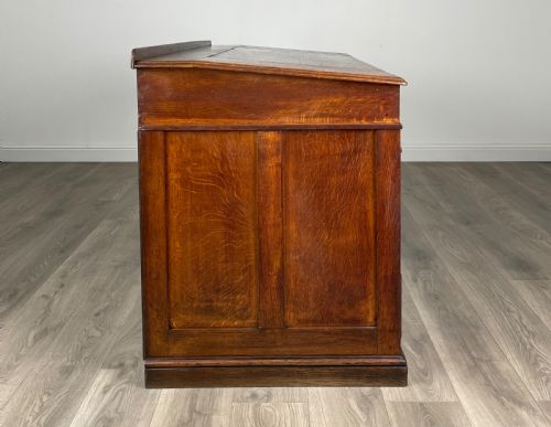 ANTIQUE 20TH CENTURY PEDESTAL DESK IN OAK - ADDITIONAL PHOTO 7