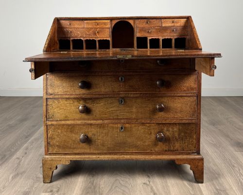ANTIQUE 18TH CENTURY GOOD QUALITY BUREAU IN OAK - ADDITIONAL PHOTO 1