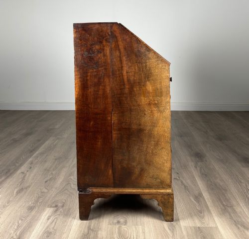 ANTIQUE 18TH CENTURY GOOD QUALITY BUREAU IN OAK - ADDITIONAL PHOTO 6