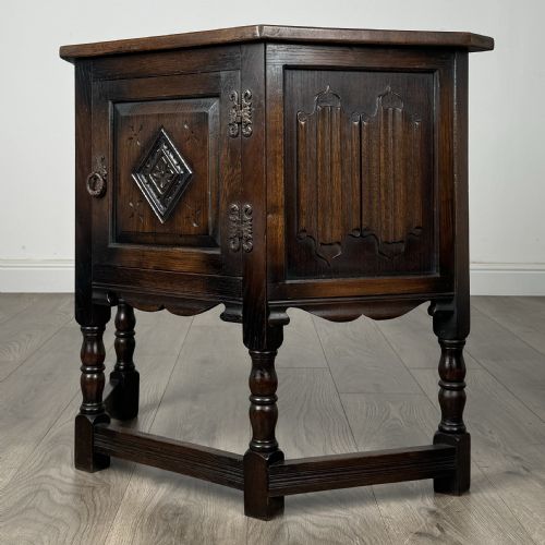 ANTIQUE SMALL 20TH CENTURY OLD CHARM CUPBOARD IN OAK - ADDITIONAL PHOTO 3