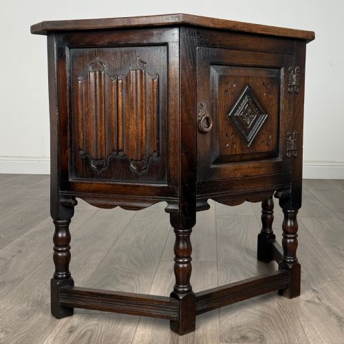 ANTIQUE SMALL 20TH CENTURY OLD CHARM CUPBOARD IN OAK - ADDITIONAL PHOTO 6
