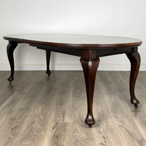 Antique 20th Century Queen Anne Style Dining Table