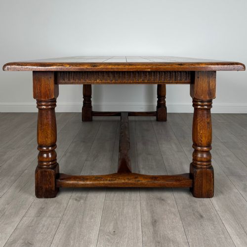 ANTIQUE 20TH CENTURY LARGE OAK DINING TABLE OF GOOD QUALITY - ADDITIONAL PHOTO 2