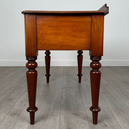 ANTIQUE 19TH CENTURY MAHOGANY WRITING TABLE OF FINE QUALITY - ADDITIONAL PHOTO 2