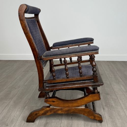 ANTIQUE 20TH CENTURY AMERICAN ROCKING CHAIR IN BEECH - ADDITIONAL PHOTO 4