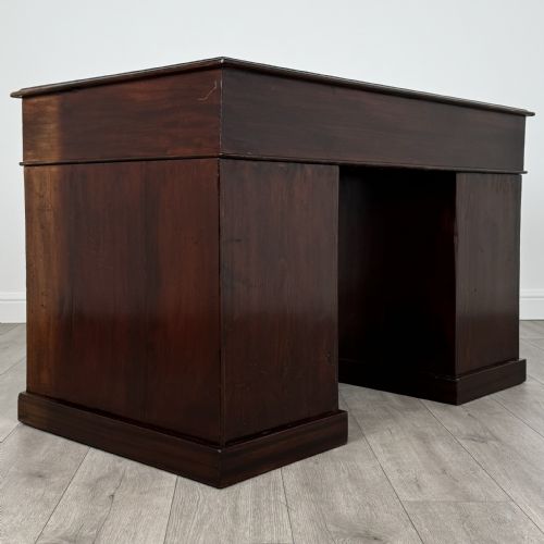 ANTIQUE 19TH CENTURY PEDESTAL DESK IN MAHOGANY - ADDITIONAL PHOTO 3