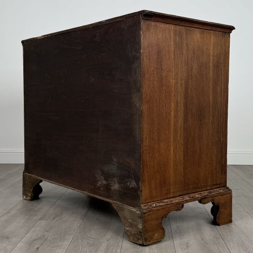 ANTIQUE 18TH CENTURY GOOD QUALITY OAK CHEST OF DRAWERS - ADDITIONAL PHOTO 5