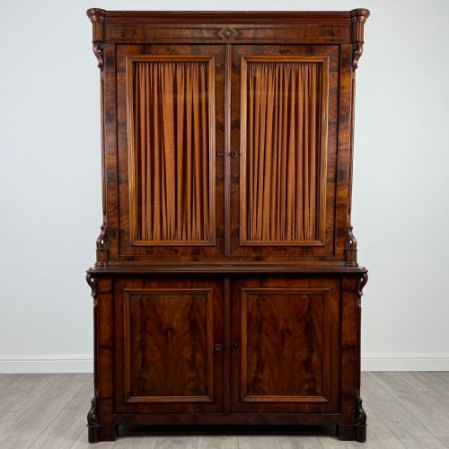 antique 19th century good quality bookcase in mahogany - CATEGORY: ANTIQUE BOOKCASES - DATED VICTORIAN