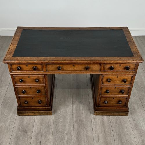 ANTIQUE 19TH CENTURY PEDESTAL DESK IN OAK - ADDITIONAL PHOTO 8