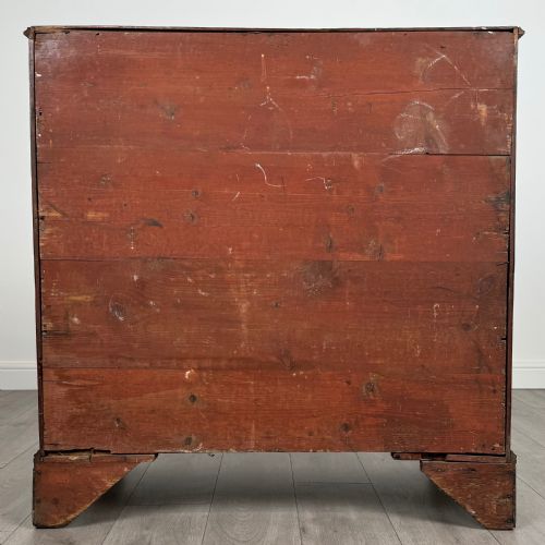 ANTIQUE 18TH CENTURY FINE QUALITY CHEST OF DRAWERS IN MAHOGANY - ADDITIONAL PHOTO 4