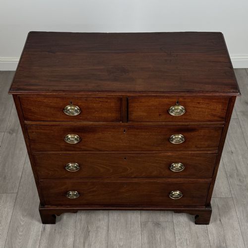 ANTIQUE 18TH CENTURY FINE QUALITY CHEST OF DRAWERS IN MAHOGANY - ADDITIONAL PHOTO 5