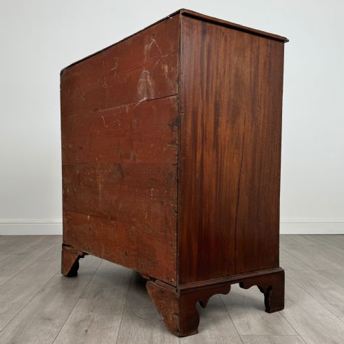 ANTIQUE 18TH CENTURY FINE QUALITY CHEST OF DRAWERS IN MAHOGANY - ADDITIONAL PHOTO 6