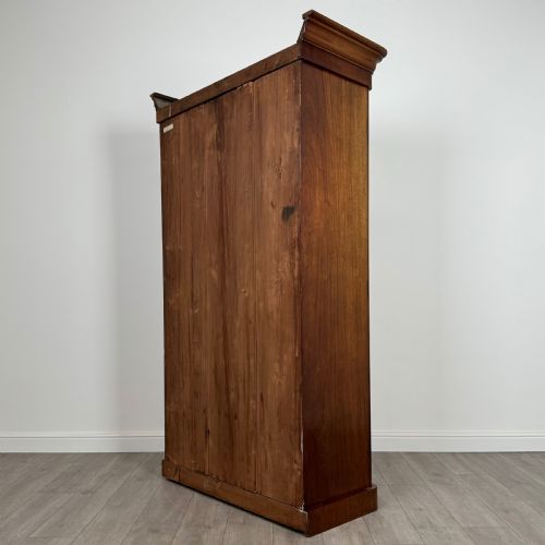 ANTIQUE 19TH CENTURY FINE QUALITY WARDROBE IN MAHOGANY ANTIQUE 19TH CENTURY FINE QUALITY WARDROBE IN MAHOGANY - ADDITIONAL PHOTO 6
