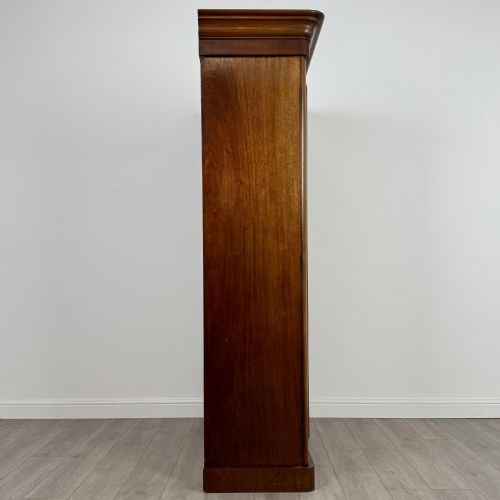 ANTIQUE 19TH CENTURY FINE QUALITY WARDROBE IN MAHOGANY ANTIQUE 19TH CENTURY FINE QUALITY WARDROBE IN MAHOGANY - ADDITIONAL PHOTO 7