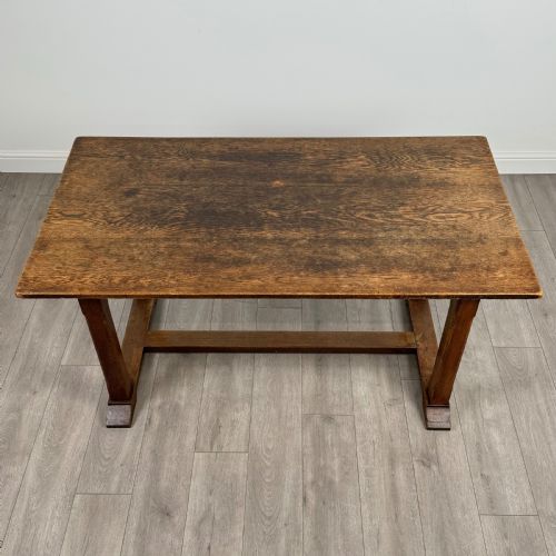 ANTIQUE 20TH CENTURY SMALL OAK DINING TABLE - ADDITIONAL PHOTO 3