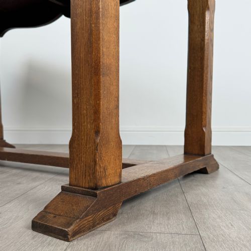 ANTIQUE 20TH CENTURY SMALL OAK DINING TABLE - ADDITIONAL PHOTO 5