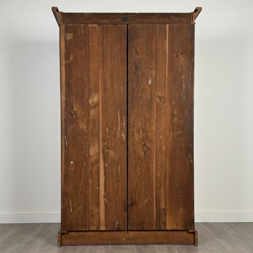 ANTIQUE 19TH CENTURY MAHOGANY WARDROBE OF GOOD QUALITY - ADDITIONAL PHOTO 5