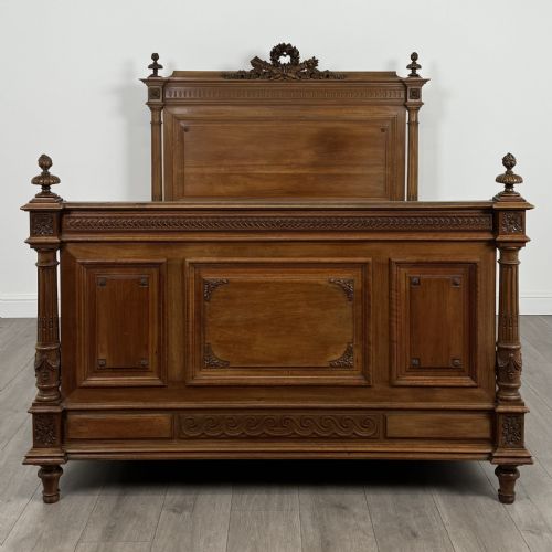 ANTIQUE 19TH CENTURY FRENCH DOUBLE BED IN WALNUT - ADDITIONAL PHOTO 3