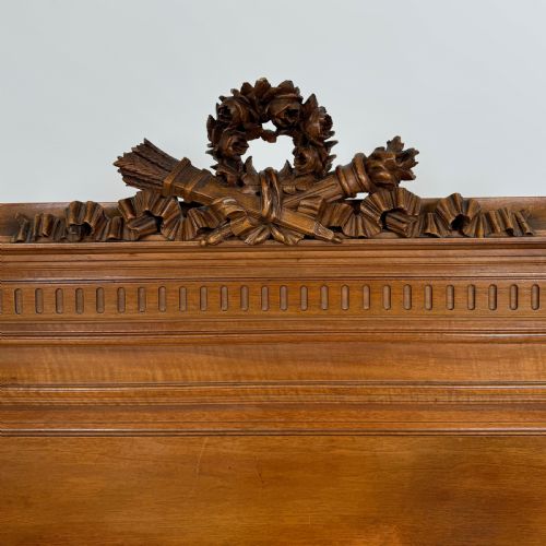 ANTIQUE 19TH CENTURY FRENCH DOUBLE BED IN WALNUT - ADDITIONAL PHOTO 4