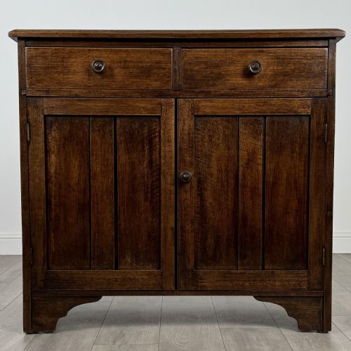 antique 20th century good quality cupboard in oak - CATEGORY: ANTIQUE SIDEBOARDS - DATED EDWARDIAN