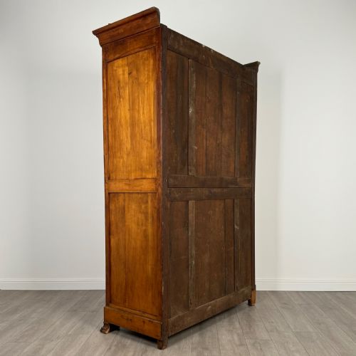ANTIQUE 19TH CENTURY FRUITWOOD WARDROBE OF GOOD QUALITY - ADDITIONAL PHOTO 4