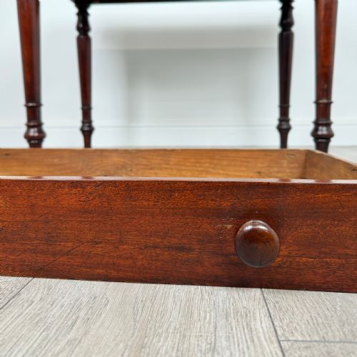 ANTIQUE 19TH CENTURY WRITING TABLE IN MAHOGANY - ADDITIONAL PHOTO 10