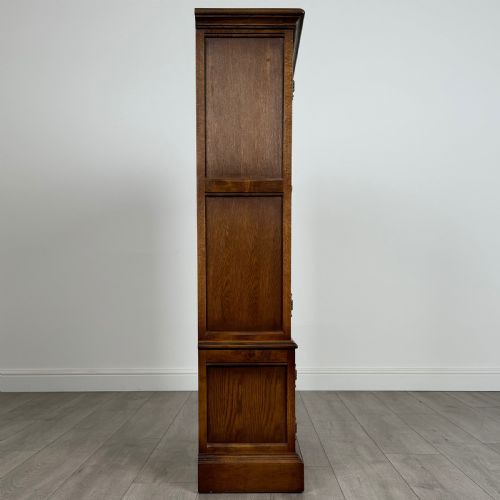 ANTIQUE 20TH CENTURY OLD CHARM DISPLAY CABINET IN OAK - ADDITIONAL PHOTO 7