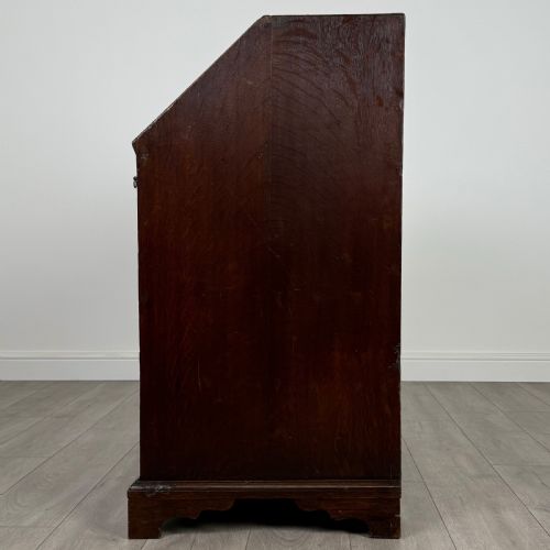 ANTIQUE 18TH CENTURY FINE QUALITY BUREAU IN OAK - ADDITIONAL PHOTO 3