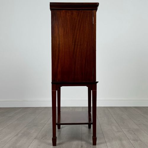 ANTIQUE 20TH CENTURY FINE QUALITY CABINET IN MAHOGANY - ADDITIONAL PHOTO 7