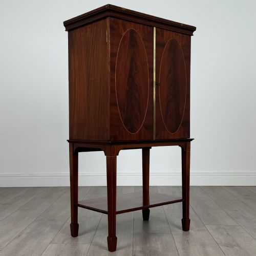ANTIQUE 20TH CENTURY FINE QUALITY CABINET IN MAHOGANY - ADDITIONAL PHOTO 8