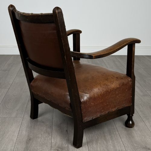 ANTIQUE 20TH CENTURY UNIQUE LEATHER ARMCHAIR IN OAK - ADDITIONAL PHOTO 4