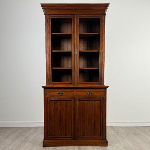 ANTIQUE 20TH CENTURY FINE QUALITY BOOKCASE IN WALNUT - ADDITIONAL PHOTO 1