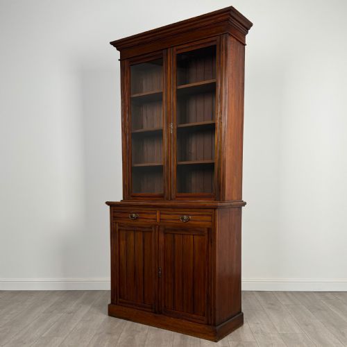 ANTIQUE 20TH CENTURY FINE QUALITY BOOKCASE IN WALNUT - ADDITIONAL PHOTO 3