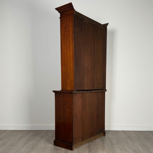 ANTIQUE 20TH CENTURY FINE QUALITY BOOKCASE IN WALNUT - ADDITIONAL PHOTO 5
