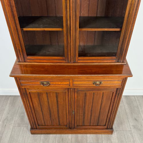 ANTIQUE 20TH CENTURY FINE QUALITY BOOKCASE IN WALNUT - ADDITIONAL PHOTO 10