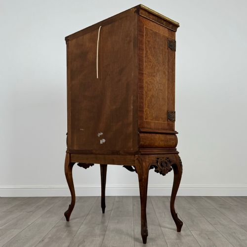 ANTIQUE 20TH CENTURY FINE QUALITY BURR WALNUT DRINKS CABINET - ADDITIONAL PHOTO 6