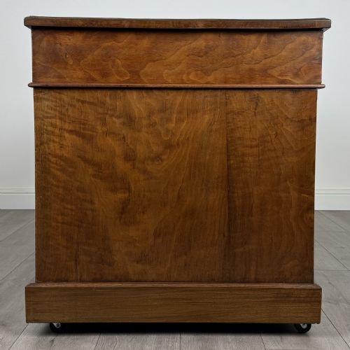 ANTIQUE 19TH CENTURY FINE QUALITY PEDESTAL DESK IN WALNUT - ADDITIONAL PHOTO 2