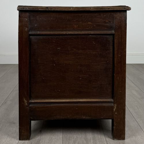 ANTIQUE 17TH CENTURY FINE QUALITY COFFER BLANKET BOX IN OAK - ADDITIONAL PHOTO 6