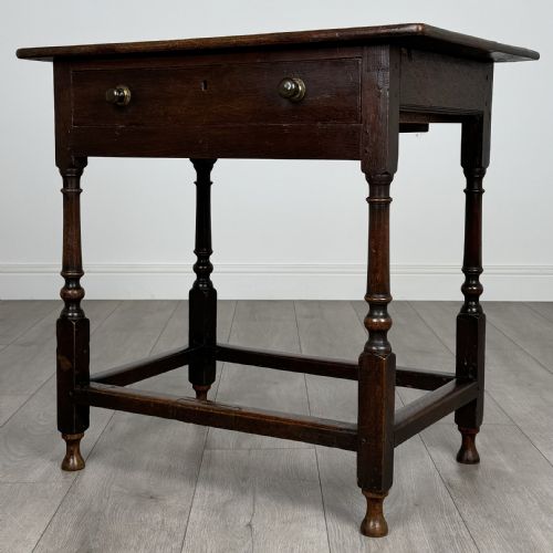ANTIQUE 18TH CENTURY SMALL OAK SIDE TABLE - ADDITIONAL PHOTO 1