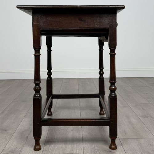 ANTIQUE 18TH CENTURY SMALL OAK SIDE TABLE - ADDITIONAL PHOTO 6