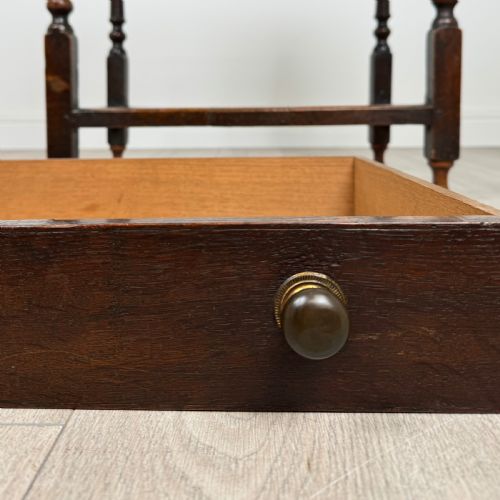 ANTIQUE 18TH CENTURY SMALL OAK SIDE TABLE - ADDITIONAL PHOTO 10