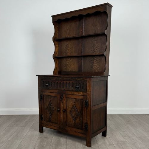 ANTIQUE 20TH CENTURY OAK DRESSER OF SMALL PROPORTIONS - ADDITIONAL PHOTO 2