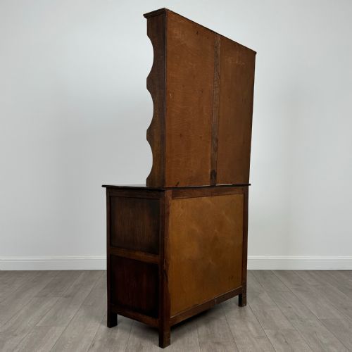 ANTIQUE 20TH CENTURY OAK DRESSER OF SMALL PROPORTIONS - ADDITIONAL PHOTO 4