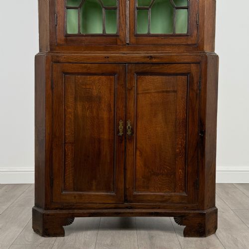 ANTIQUE 18TH CENTURY FINE QUALITY CORNER CABINET IN OAK - ADDITIONAL PHOTO 4