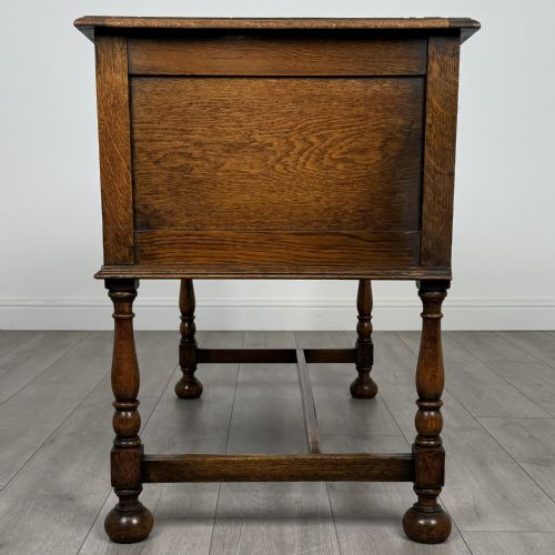 ANTIQUE 20TH CENTURY JACOBEAN STYLE DESK IN OAK - ADDITIONAL PHOTO 2