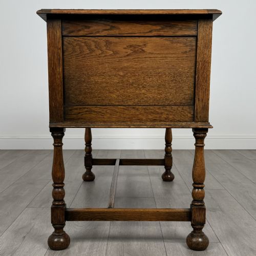 ANTIQUE 20TH CENTURY JACOBEAN STYLE DESK IN OAK - ADDITIONAL PHOTO 6