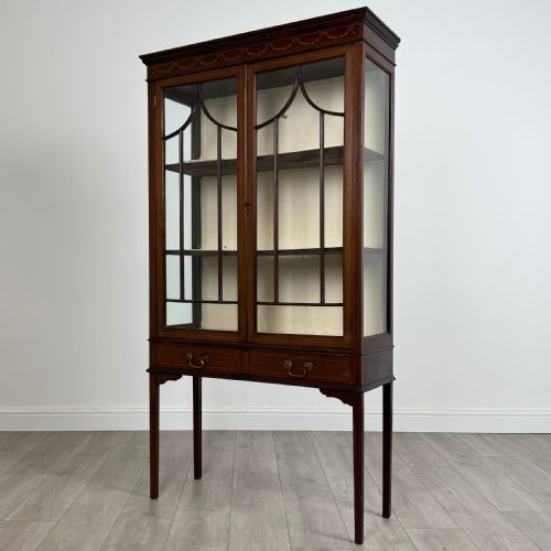 ANTIQUE 20TH CENTURY GOOD QUALITY DISPLAY CABINET IN MAHOGANY - ADDITIONAL PHOTO 2