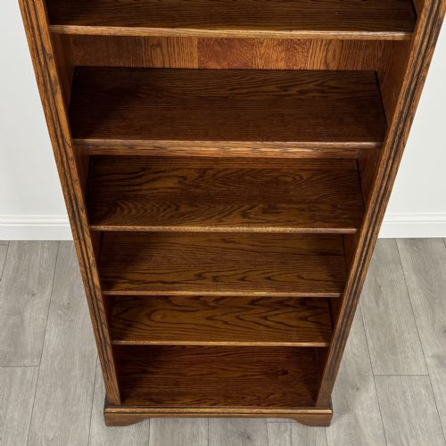 VINTAGE 20TH CENTURY FINE QUALITY OPEN BOOKCASE IN OAK - ADDITIONAL PHOTO 8